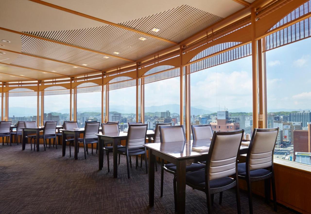 Hotel New Otani Hakata Fukuoka  Ngoại thất bức ảnh Club Lounge at Kansai International Airport